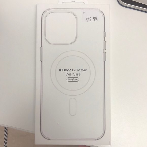 Iphone 15 pro max clear case NEVER USED. - Picture 1 of 2